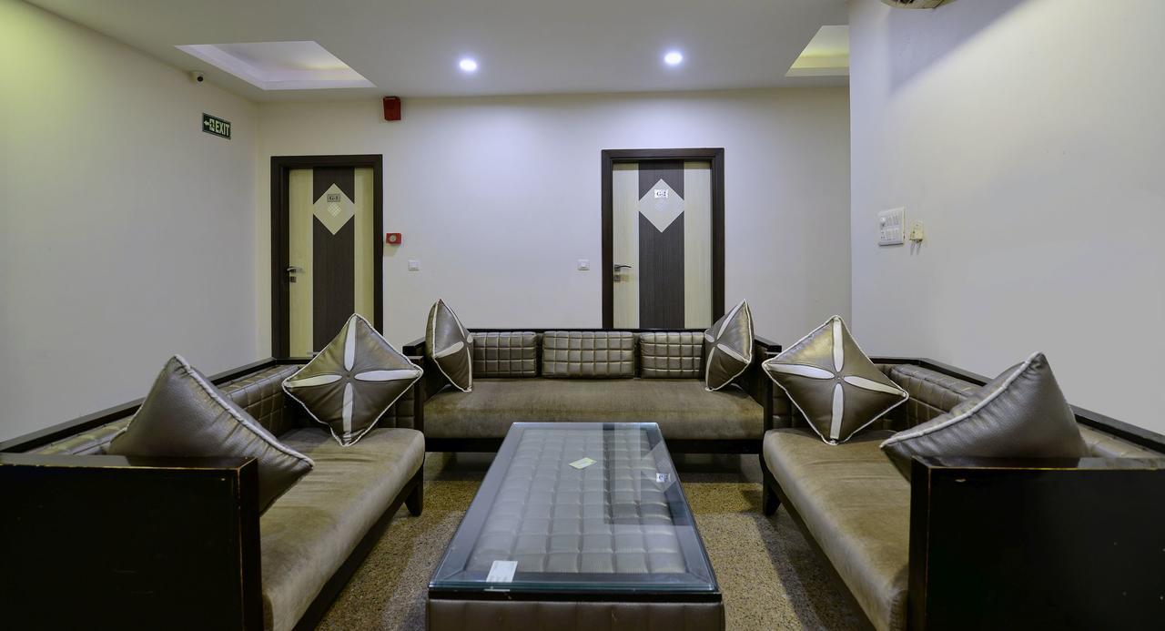 Emporio Near Railway Station New Delhi